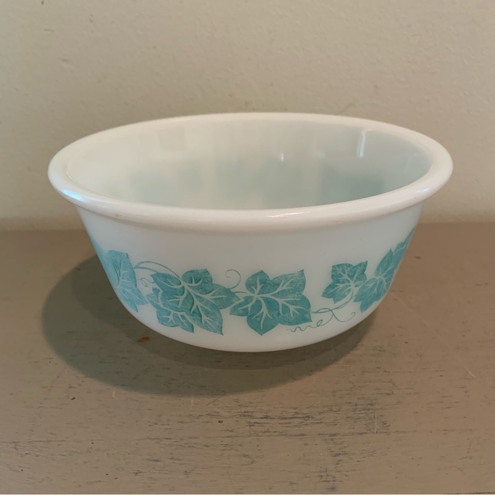 VTG Hazel Atlas Green Ivy 7” Mixing Bowl